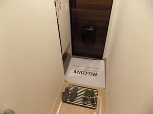 メゾン マリオット【2階】の玄関