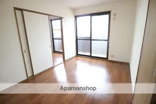 グリーンヒル岡本【101号室】の居間