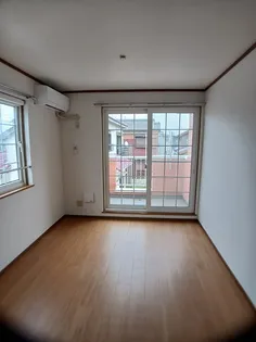 ラシーヌニツ家【2階】の居間