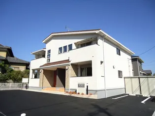 フォーシーズン【2階】の外観