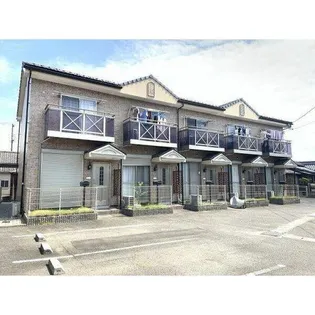 愛知県碧南市浜田町2丁目【テラスハウス】の外観