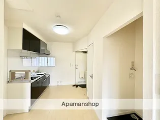 プレメゾーンいとうB【2階】の玄関