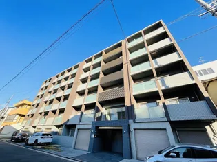 TRIーSTAGEの画像