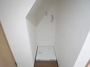 アースクエイク川間【102号室】のその他画像