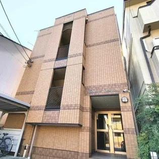 カトルセゾン【3階】の外観