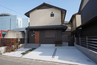 カーサベルデVI A棟【1階】の外観