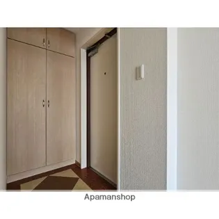 プロビデンス栄南【2階】の玄関