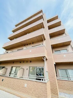 エクセラン 本願寺【4階】の外観