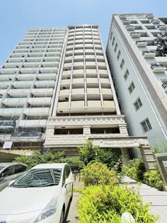 プレサンス泉シティアーク【5階】の外観