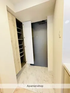 S-RESIDENCE山王【3階】の玄関