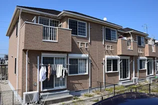 カーサ・デル・ソル【2階】の外観