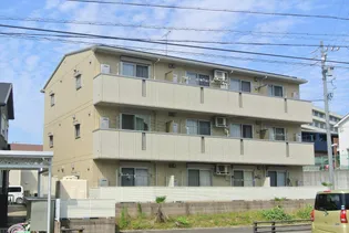 eterno【1階】の外観