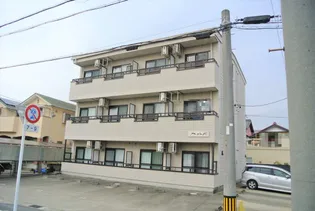 プラージュK【3階】の外観