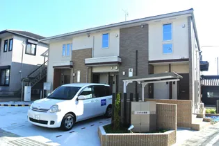 シャトル脇島【2階】の外観