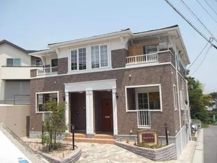 オレンジファーム【2階】の外観