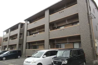 グロリアス【1階】の外観