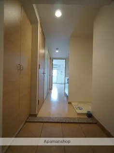 レジディア高岳【3階】の玄関