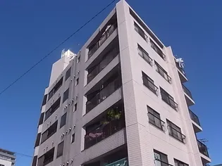 パーク泉【3階】の外観