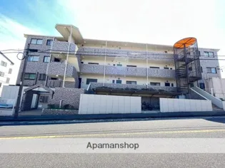 ファミール鈴木【3階】の外観