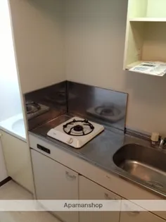 クリスタルハイツ【2階】のキッチン