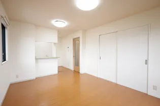 VANTAGE A・B棟【B-201号室】の居間