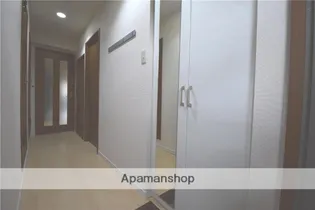 リバーサイドテラス【1階】の玄関