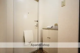 エンドレスゴトウ B棟【1階】の玄関