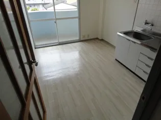 WEST5【00202号室】の居間