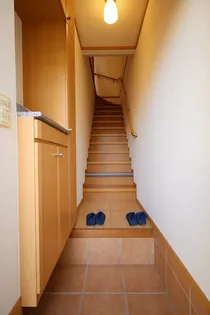 オリエント【2階】の玄関