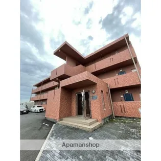 ヴォワラクテ【3階】の外観