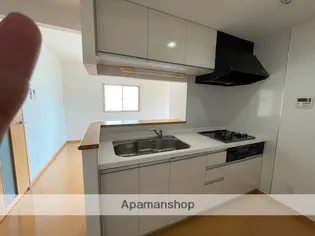 T・フェアリートキワ【2階】の居間