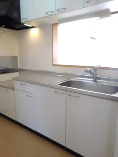 ラフィークA【2階】のキッチン