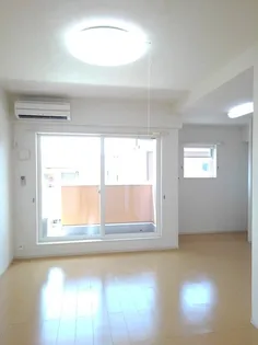 ビバーチェ【2階】の居間