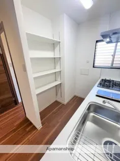 タウニーラポール【1階】の内装