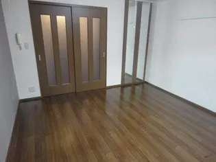 SUN BRIGHT さかⅡ【1階】の居間