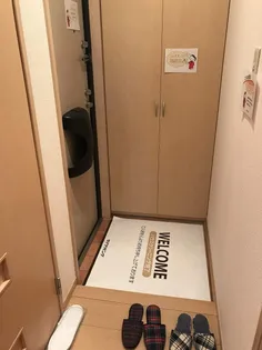 フェザート B【1階】の玄関