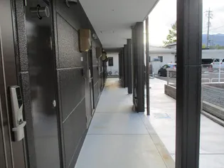 コン・エスプランサ【1階】の外観