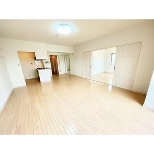 ASレジデンス四日市キャンペーン実施中【13階】の居間