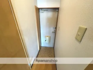 アルベールA棟【2C号室】の玄関