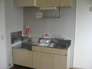 プレジール三宅 C【2階】のキッチン