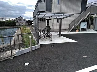 ポートサイド カクサン【1階】の内装