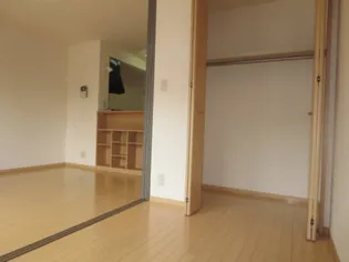 ポートサイド カクサン【1階】の内装