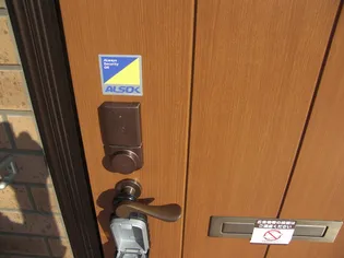 アヴニールマルシェ BC B【1階】の玄関