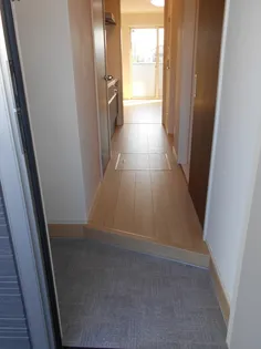 ベイフィールド【1階】の玄関