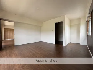 FORZA NABARI【2階】の内装