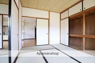 FORZA NABARI【2階】の内装