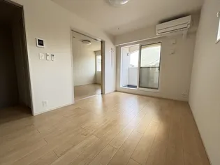 パルティール【2階】の居間