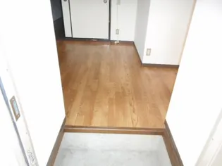 スカイハイツ【2階】の玄関