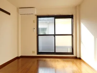 SURPLUSコスモス【1階】の居間