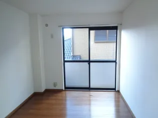 アネスト【2階】の居間